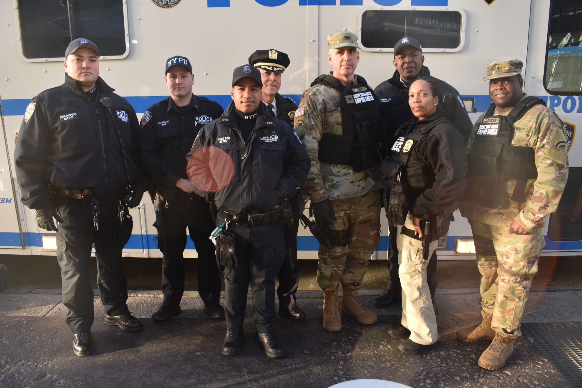 DVIDS - Images - New York National Guard Soldier with Joint