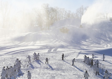 Photo Essay: CWOC students complete skiing familiarization while training at Fort McCoy