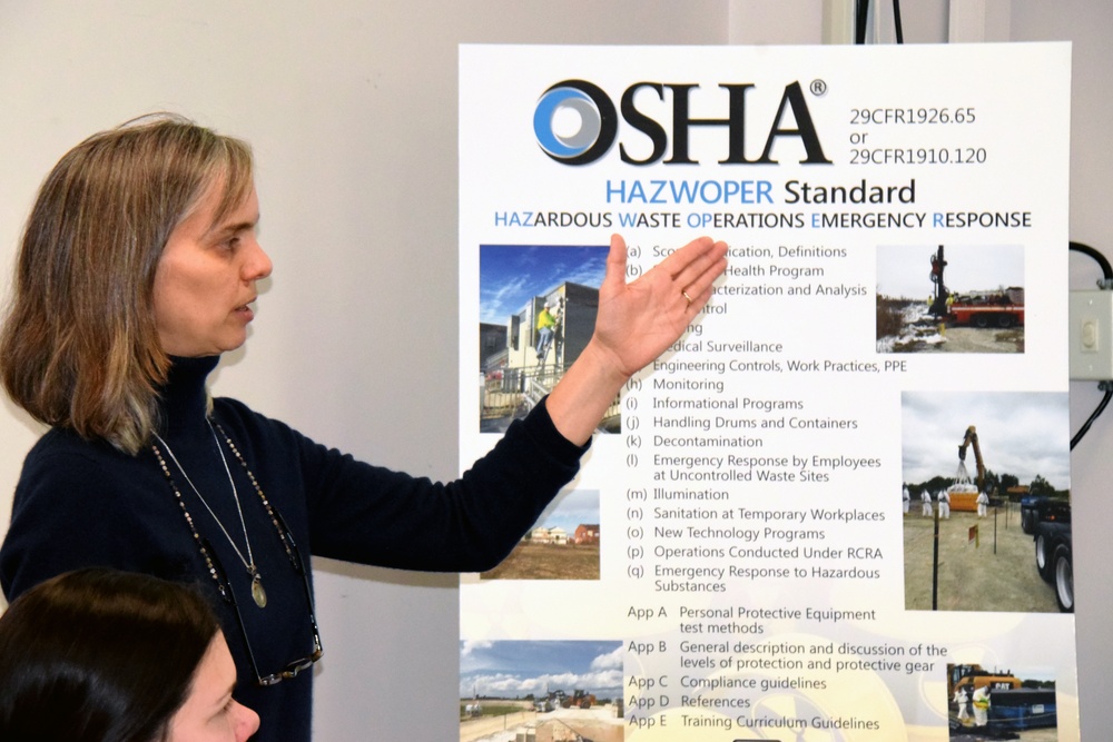Buffalo District Environmental Toxicologist leads Occupational Safety and Health Administration (OSHA) Hazwoper Refresher class