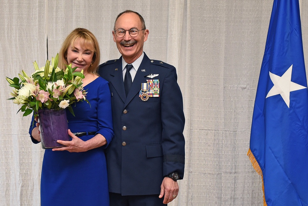 Lafayette native retires from the La. Air National Guard