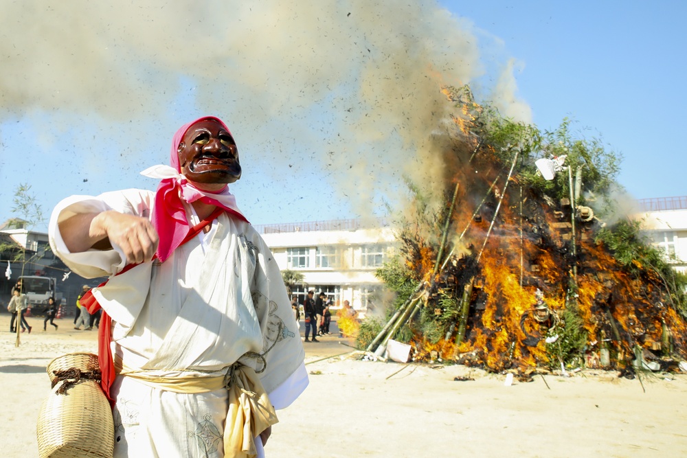 Tondo Matsuri New Year Festival