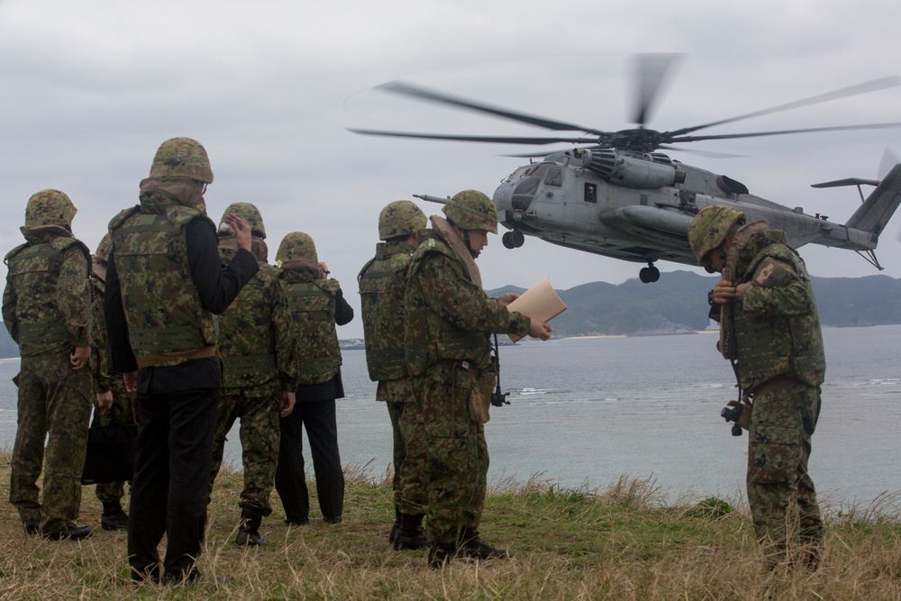 HMH-465 Live Fire Demonstration with JGSDF