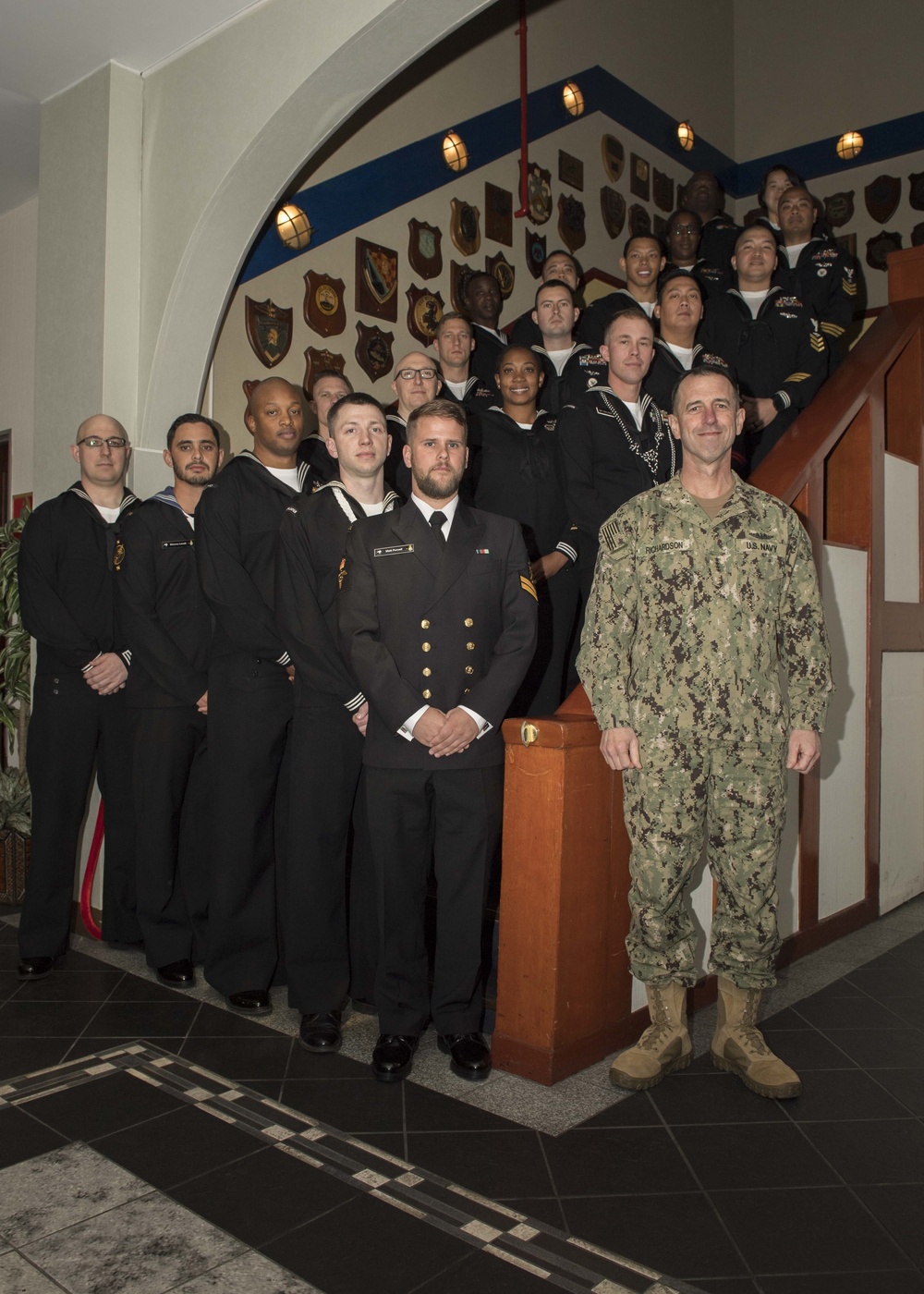 Chief of Naval Operations poses with 7th Fleet Sailors of the Year from U.S. 7th Fleet units and the Royal New Zealand Navy