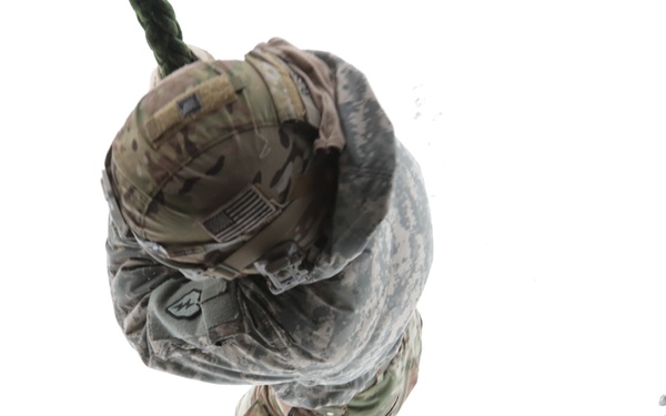 1-25 Soldiers conduct FRIES training