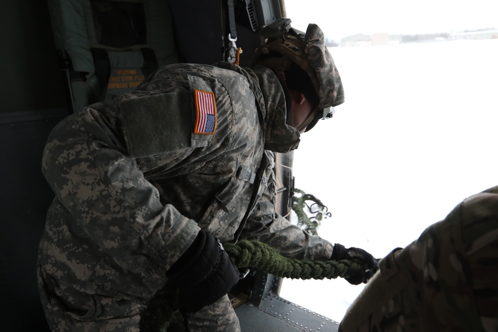 1-25 Soldiers conduct FRIES training