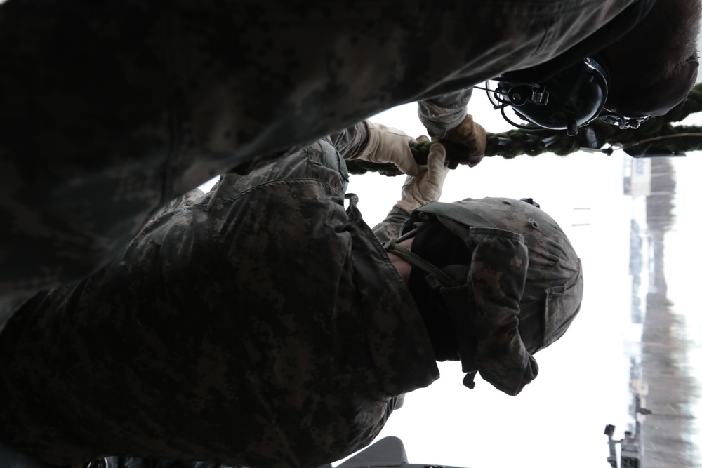 1-25 Soldiers conduct FRIES training