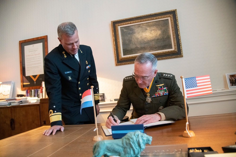 CJCS meets with Dutch Counterpart