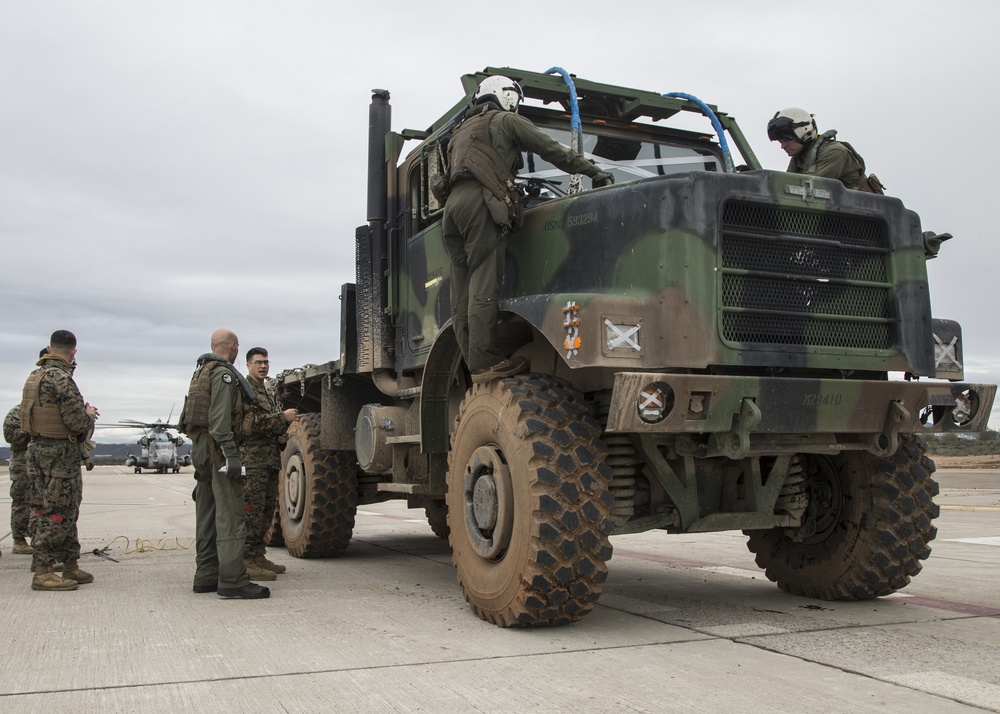 3rd MAW Lifts an MTVR For the First Time