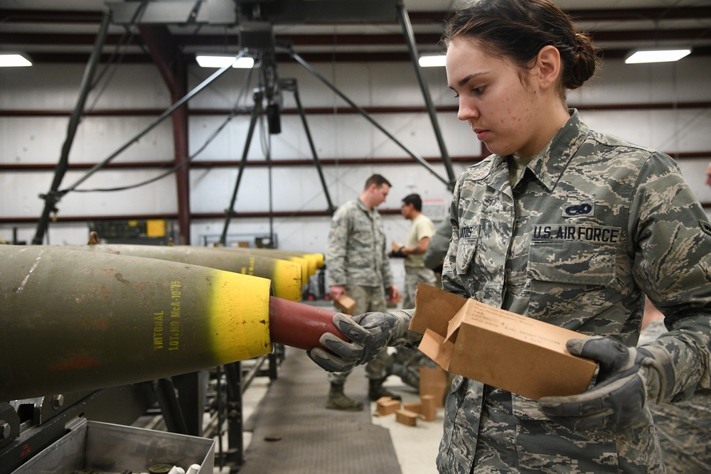 388th Ammo troops building bombs, cohesion