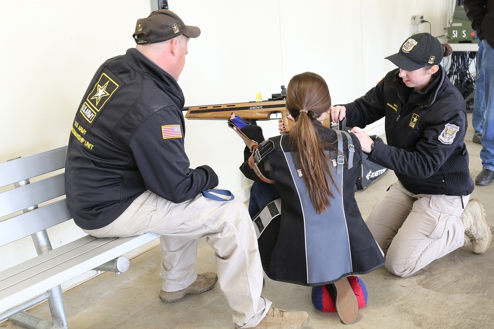 USAMU Soldiers host junior rifle competition
