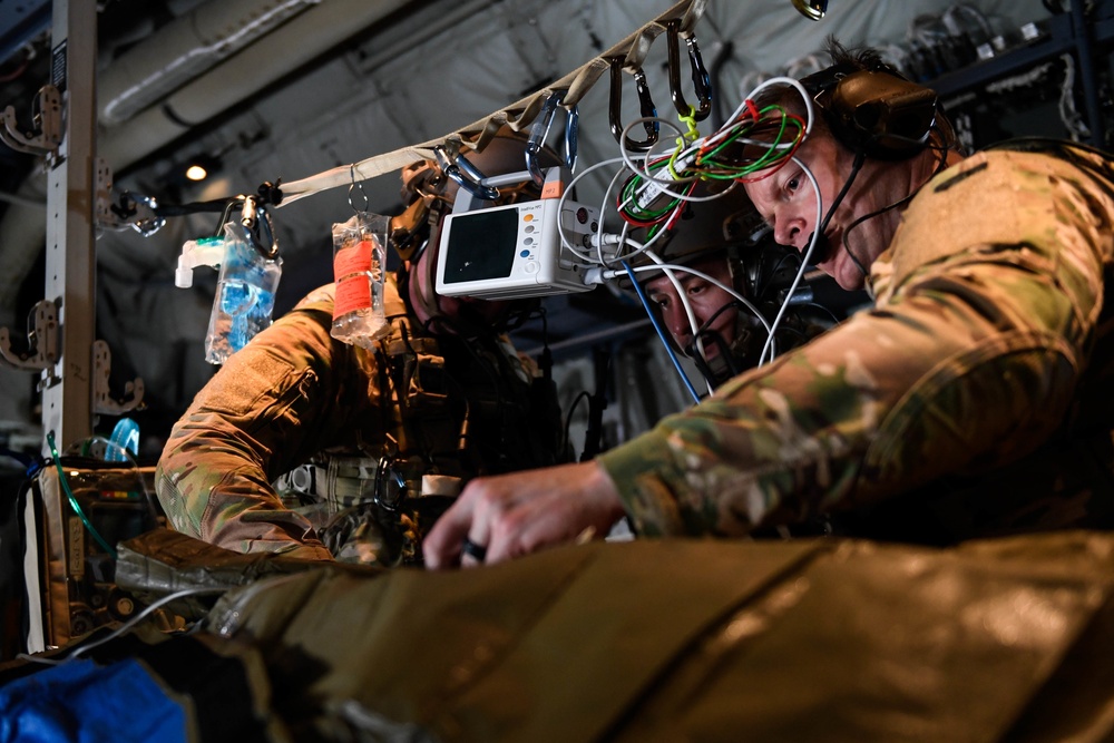 Airmen from 27th Special Operations Support Sqaudron train during Emerald Warrior/Trident