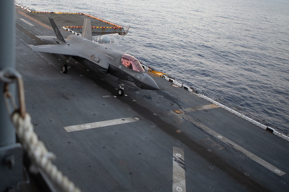 31st MEU F-35B flight operations at sea