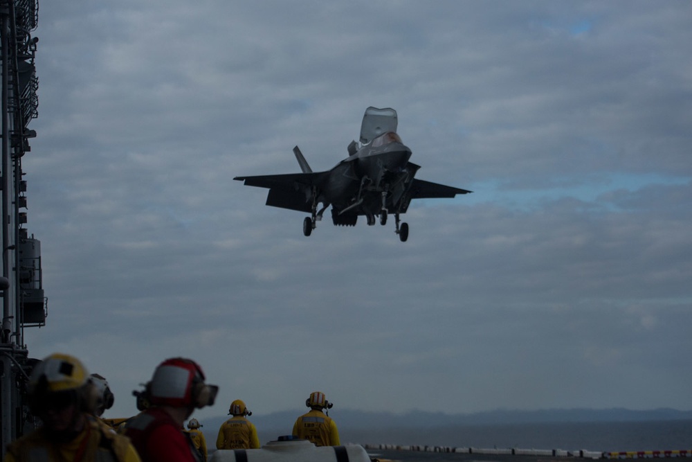 31st MEU F-35B flight operations at sea