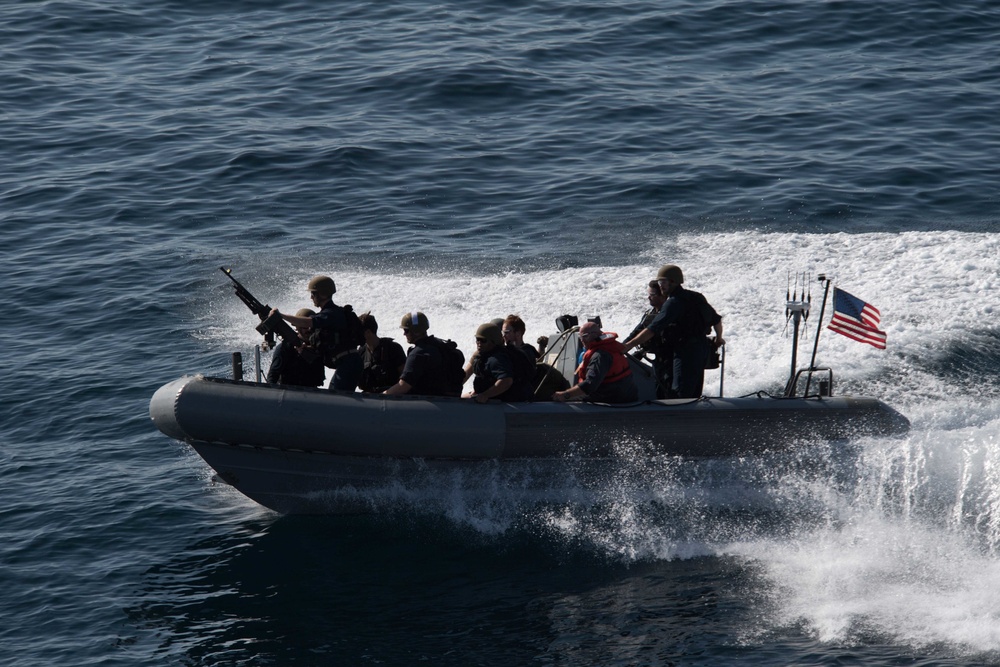 Chung-Hoon Sailors participate in live-fire exercise