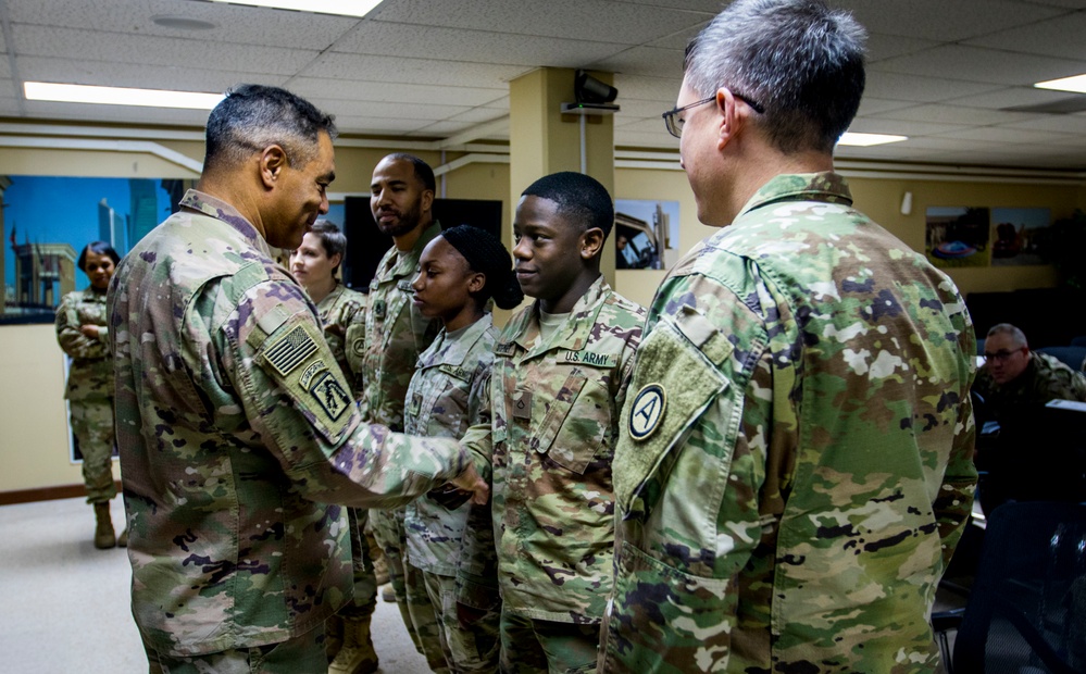 USARCENT Commander visits with Soldiers at Camp Arifjan