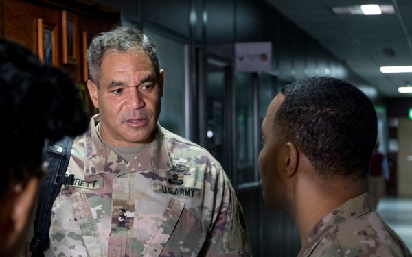 USARCENT Commander visits with Soldiers at Camp Arifjan