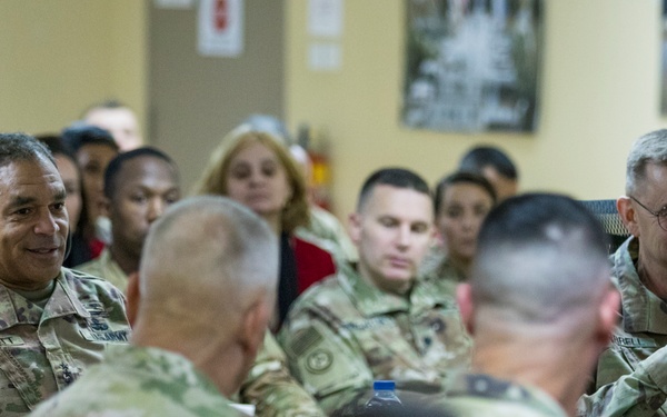 USARCENT Commander visits with Soldiers at Camp Arifjan