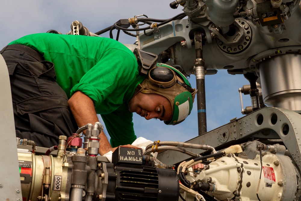 USS Preble Conducts Preflight Checks