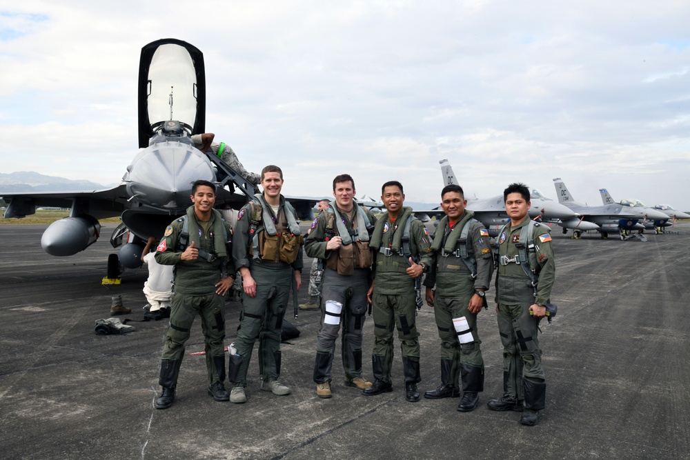 Bilateral Air Contingent Exchange-Philippines (BACE-P) unites U.S., Philippine Air Force