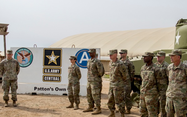 USARCENT Commander visits with Soldiers  at Camp Buehring