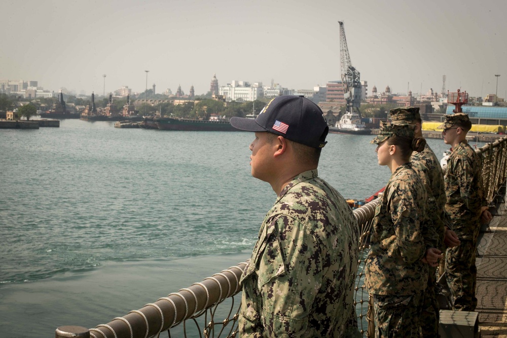 USS Rushmore pulls into Chennai