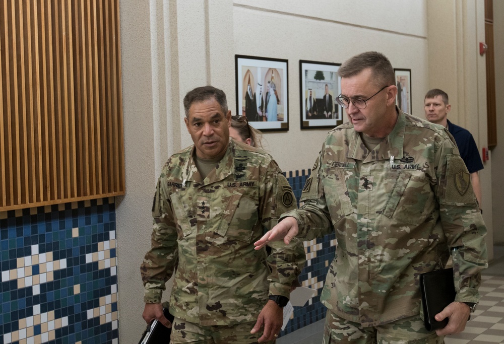 Lt. Gen. Michael X. Garrett, U.S. Army Central commander visits U.S. and Kuwaiti Soldiers