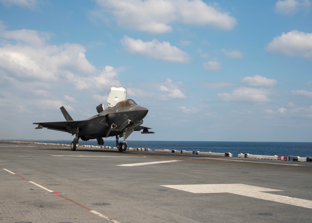 USS WASP (LHD 1) OPERATIONS AT SEA