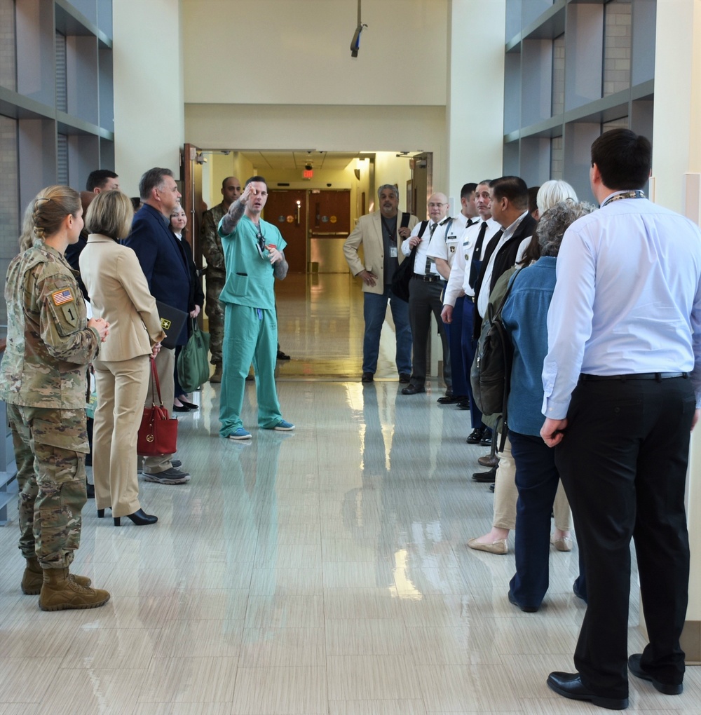 Medical School Advisors Visit the U.S. Army Institute of Surgical Research Burn Center at Brook Army Medical Center (BAMC) Hospital in San Antonio, Texas.