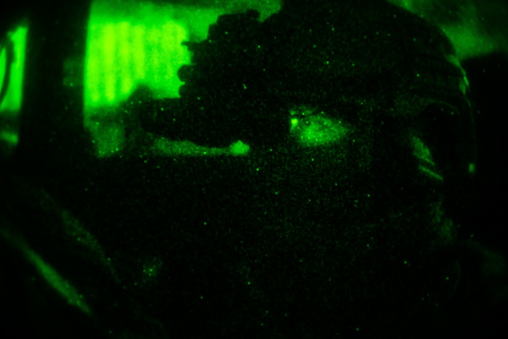 31st MEU MRF conducts night raid at Dogs of War Airsoft
