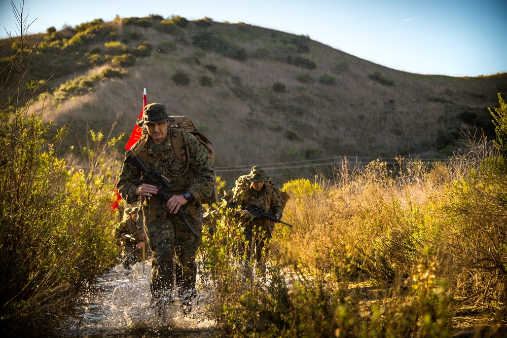 Hump Day: 1st Supply Battalion conducts conditioning hike at MCB Camp Pendleton