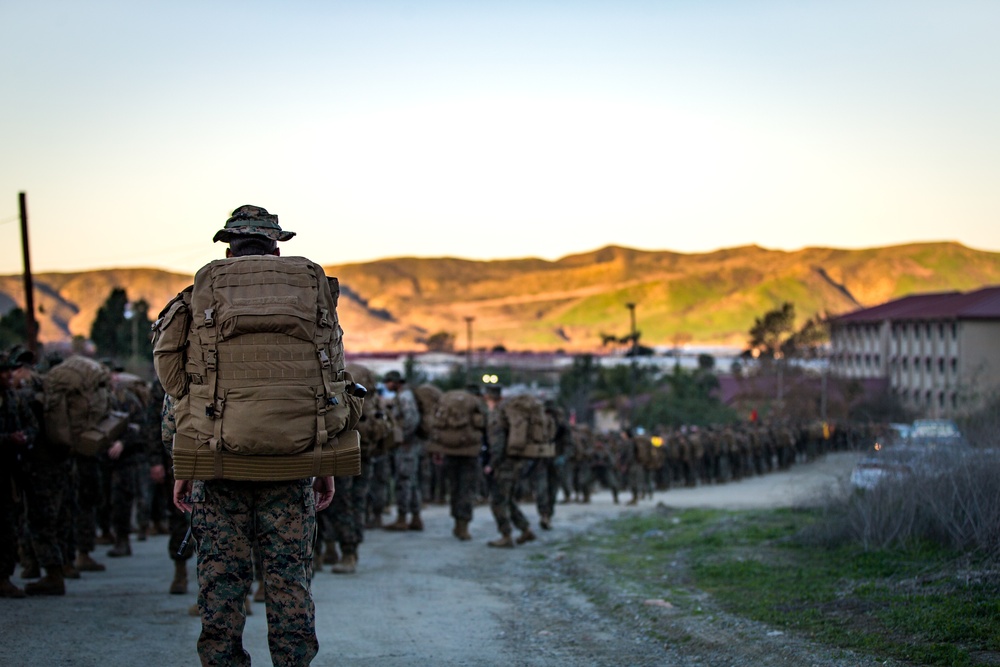 Hump Day: 1st Supply Battalion conducts conditioning hike at MCB Camp Pendleton