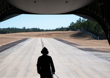 Hawaii guardsmen deliver airlift for Southern Strike 19
