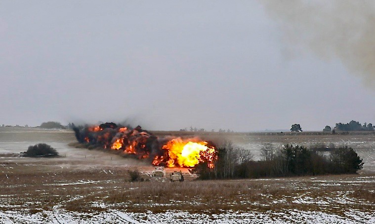 IRONHORSE Combat Engineers Closeout Combined Resolve with MICLIC Breach Training