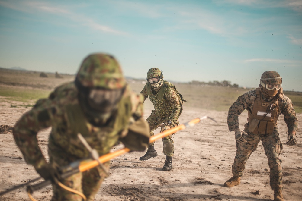 1st Transport Support Battalion Trains With Japan Ground Self-Defense Force Soldiers During Exercise Iron Fist