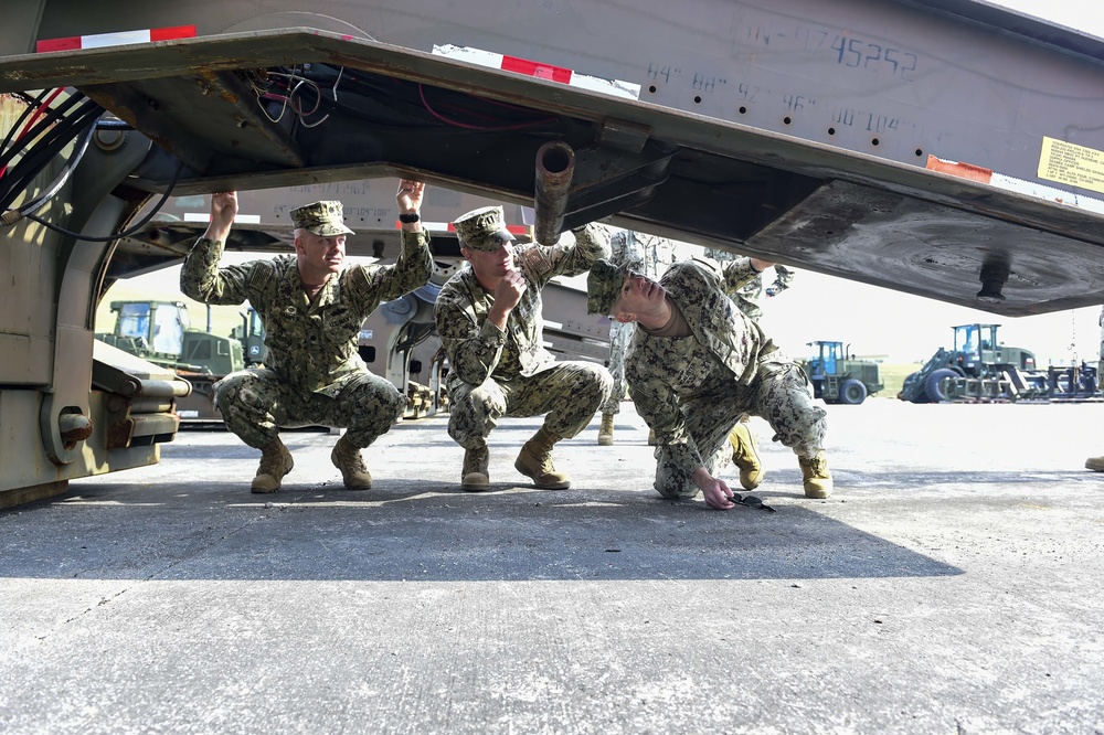 NCG-1 Commodore Visits NMCB-3 in Japan