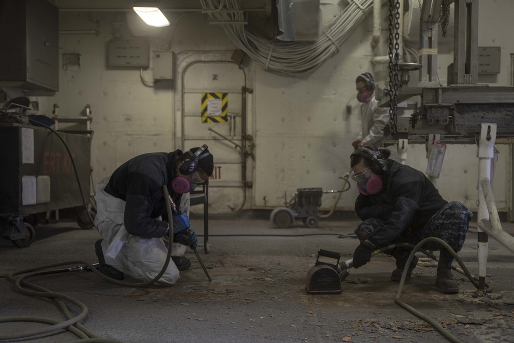 USS Ronald Reagan (CVN 76)