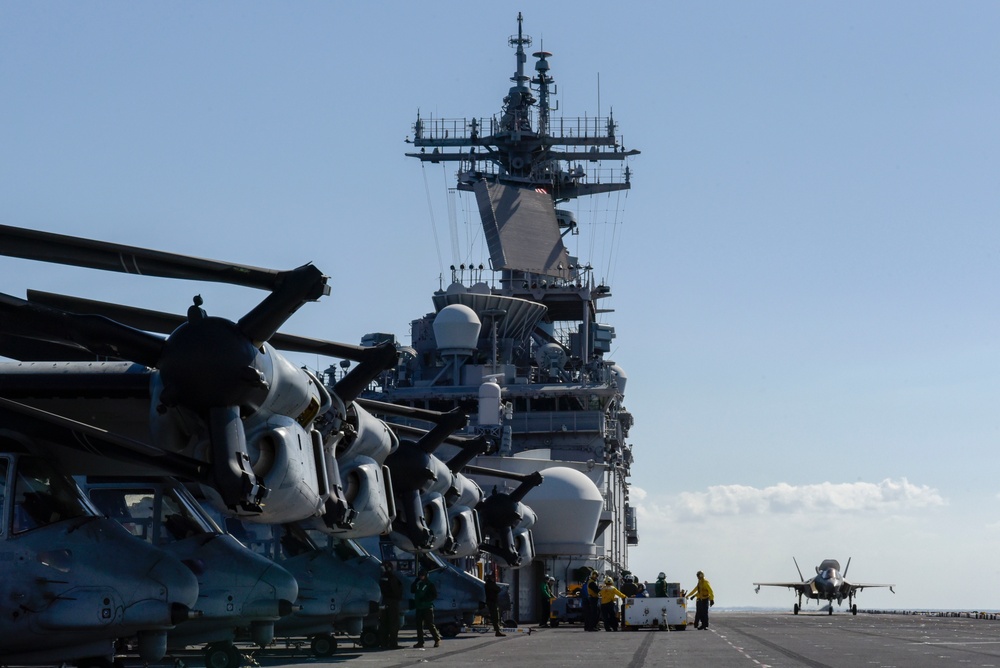 USS WASP (LHD 1) OPERATIONS AT SEA