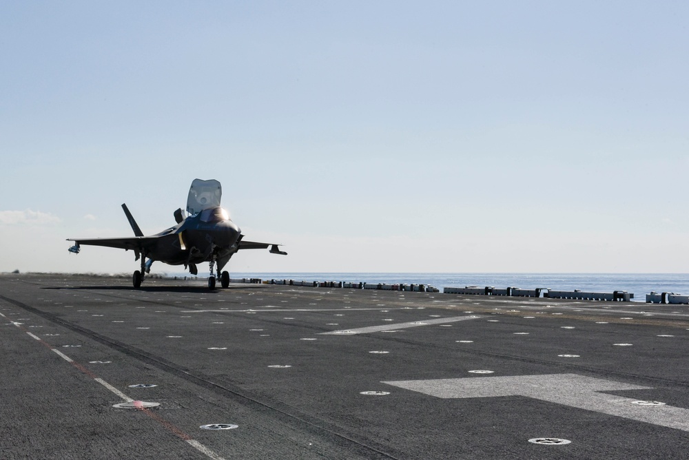 USS WASP (LHD 1) OPERATIONS AT SEA