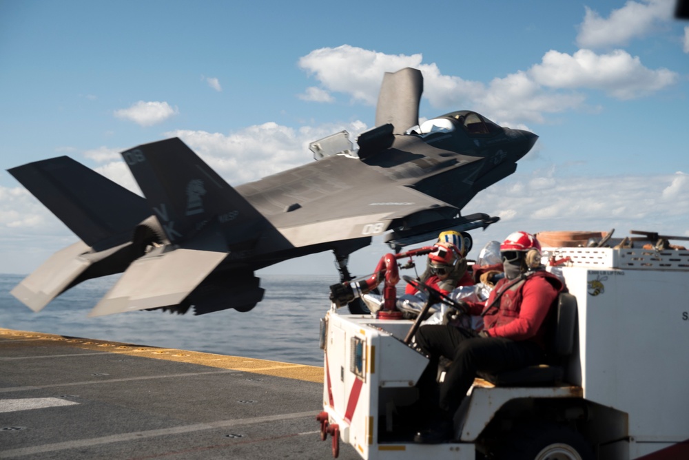 USS WASP (LHD 1) OPERATIONS AT SEA