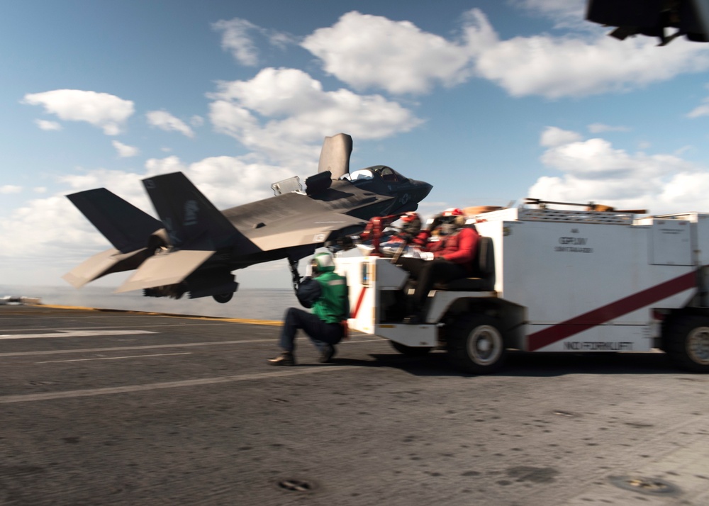 USS WASP (LHD 1) OPERATIONS AT SEA