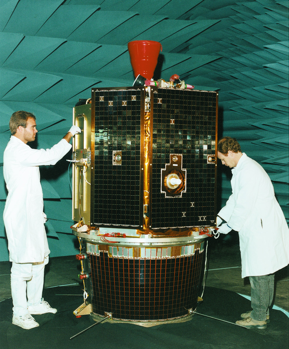 DVIDS - News - NRL Celebrates 25th Anniversary of Historic Lunar Orbiter, Clementine