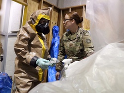 102d Training Division trains reserve component chemical soldiers