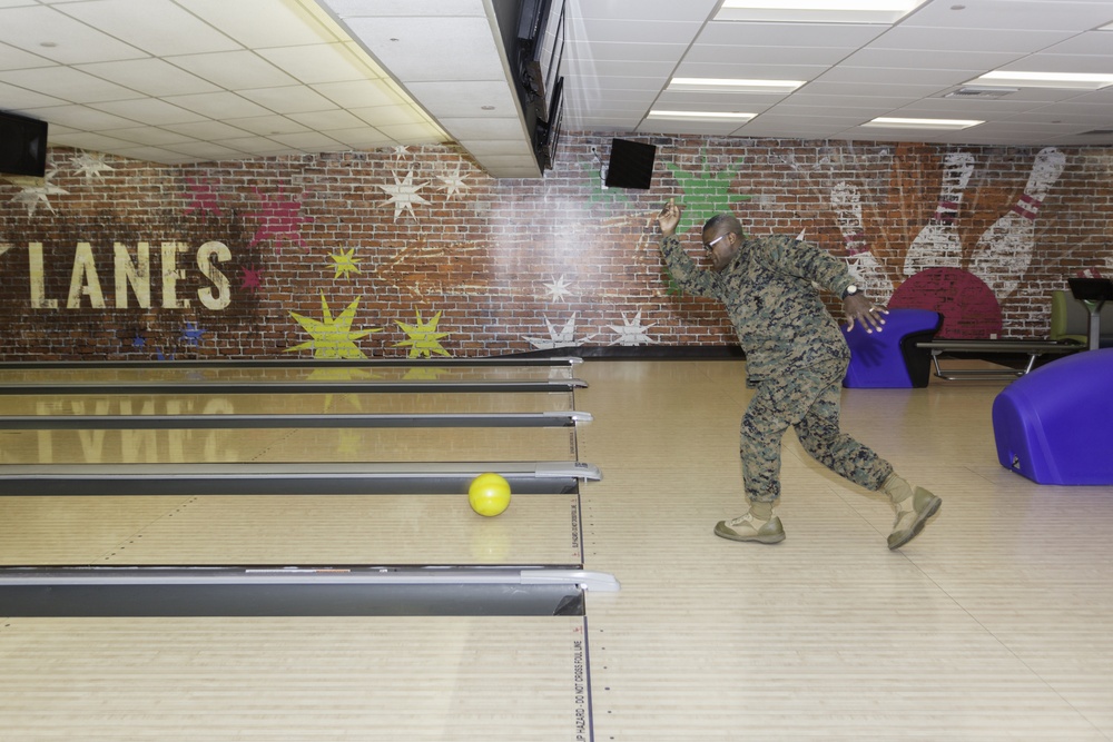 Major General Coglianese visits MCLB Barstow