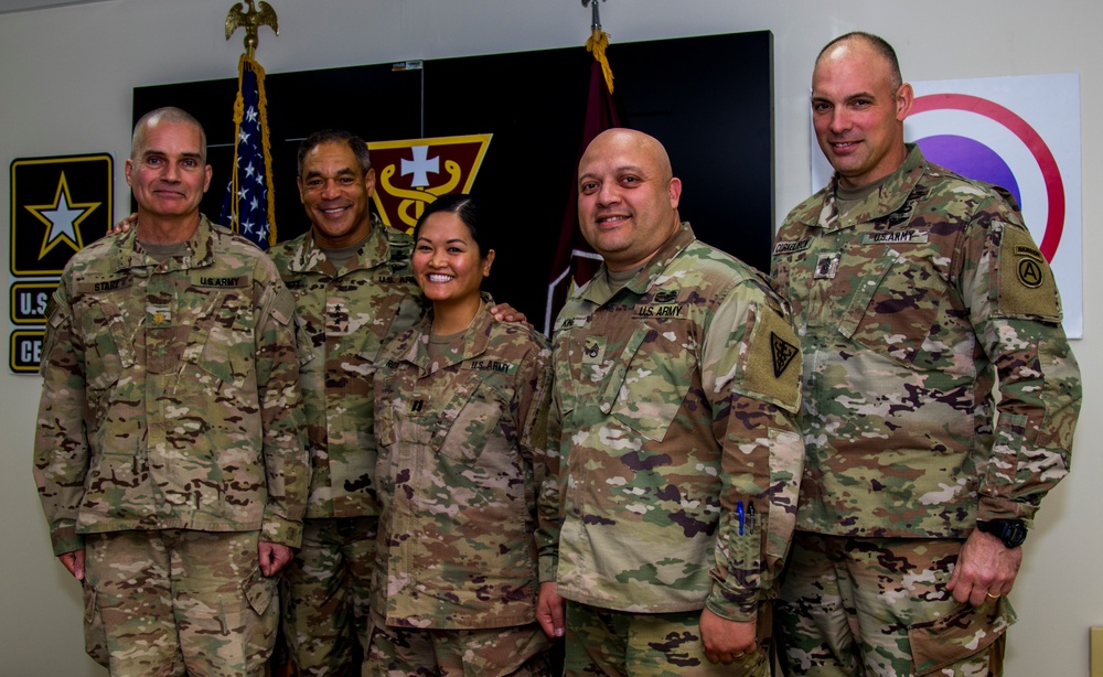 USARCENT Commander visits with Soldiers in Qatar