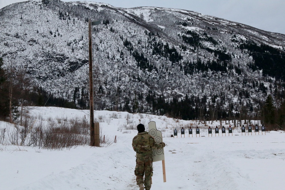 Spartan scouts train with skis