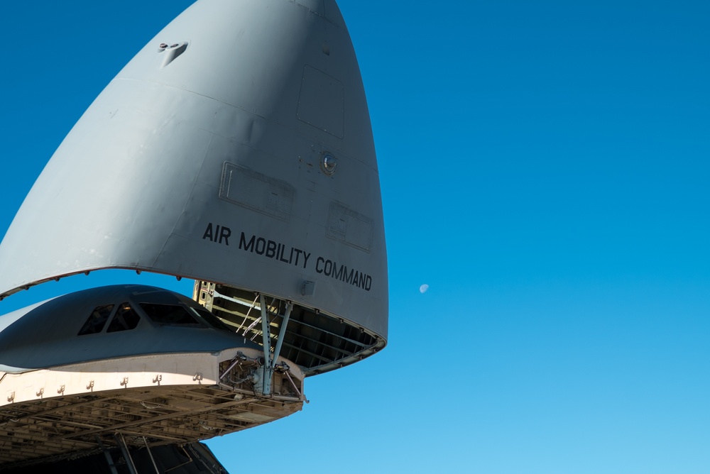 C-5 Prepares for Cargo Off-load