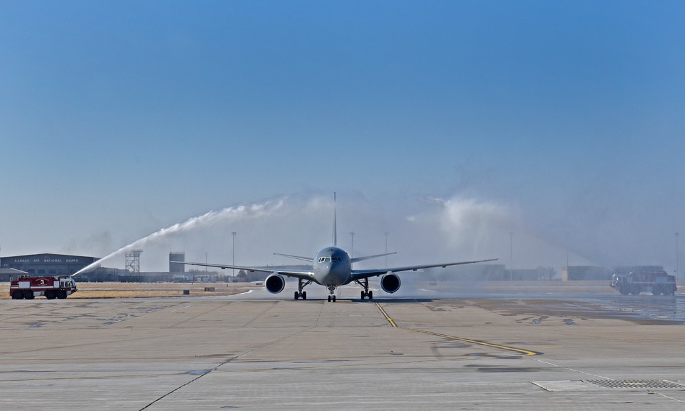McConnell Air Force Base welcomes KC-46 to Air Force
