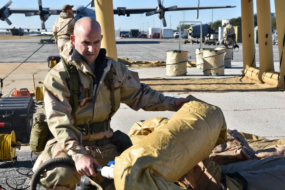 165th Airlift Wing Airmen conduct egress training