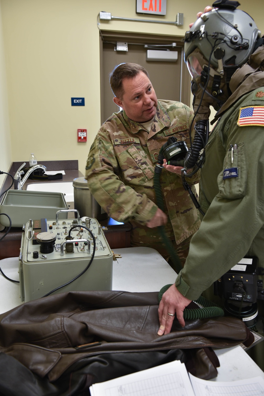 165th Airlift Wing Airmen conduct egress training