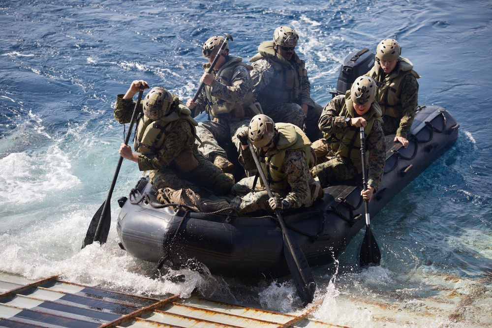 'China Marines' launch simulated boat raid from Ashland